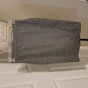 Banana Republic women's grey pencil skirt Size 6p